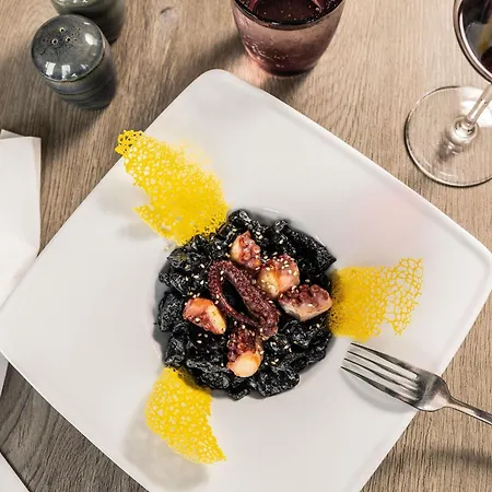 Hotel Mercure Strasbourg Aeroport 4*