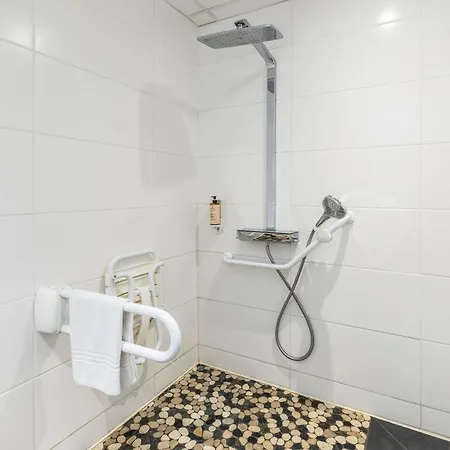 Mercure Strasbourg Aeroport 4*