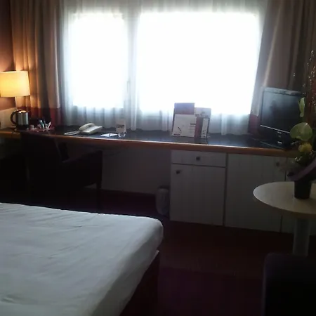Mercure Strasbourg Aeroport ホテル