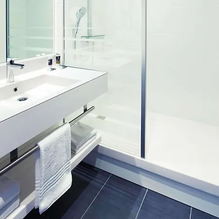 Mercure Strasbourg Aeroport Hotel 4*