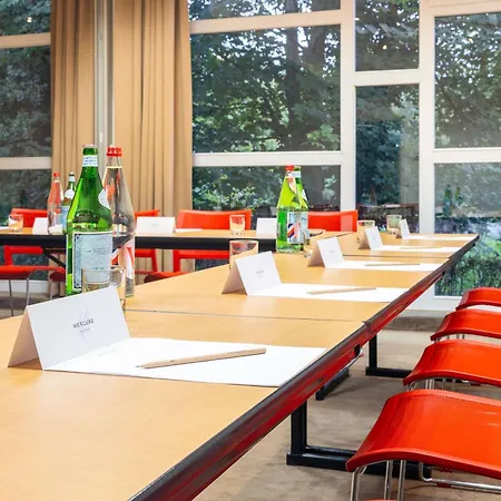 Mercure Strasbourg Aeroport Hotell 4*