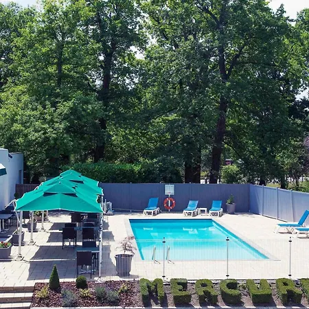 Mercure Strasbourg Aeroport ホテル 4*